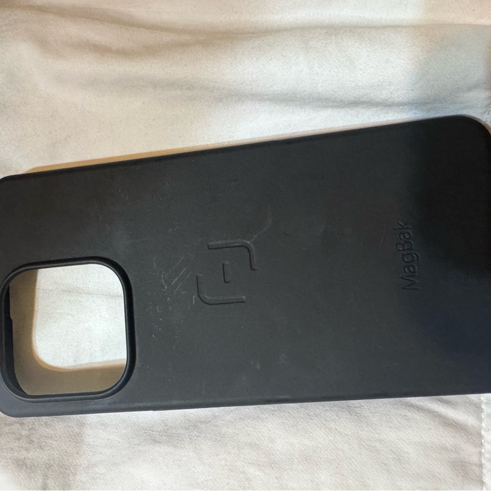 MagBak Black iPhone 15 PRO case